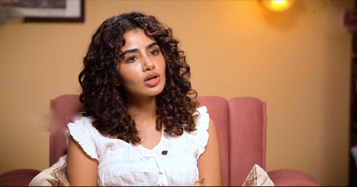 11 കുട്ടികള് വേണമെന്ന് സ്വപ്നം കണ്ടിരുന്ന ഒരാളായിരുന്നു ഞാന്; ഇപ്പോള് കുട്ടികളേ വേണ്ട എന്ന തീരുമാനത്തിലെത്തി- അനുപമ പരമേശ്വരന്